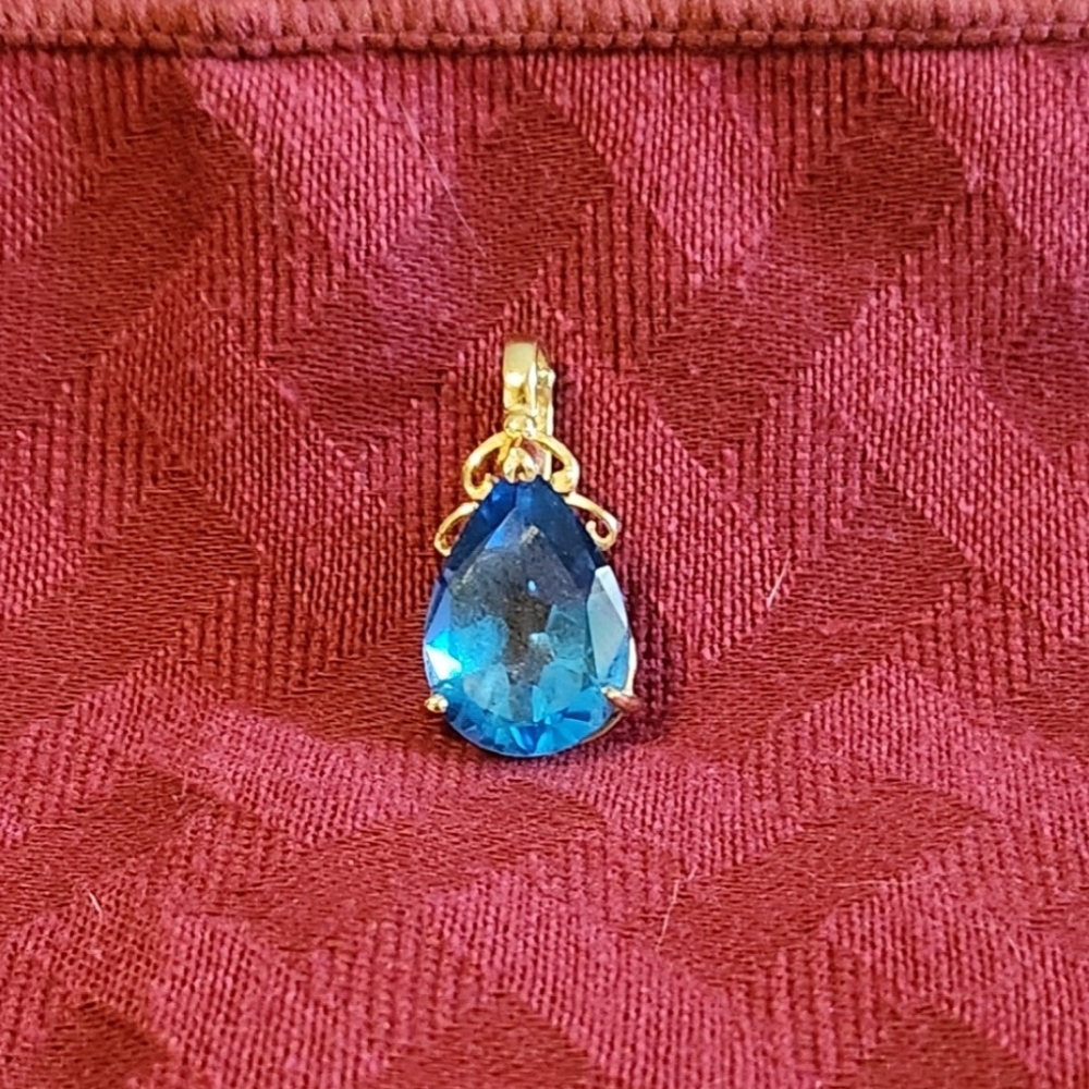 Vibrant London Blue Necklace